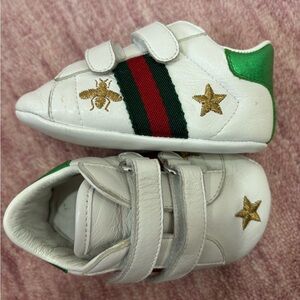 Gucci White and Green baby Shoes